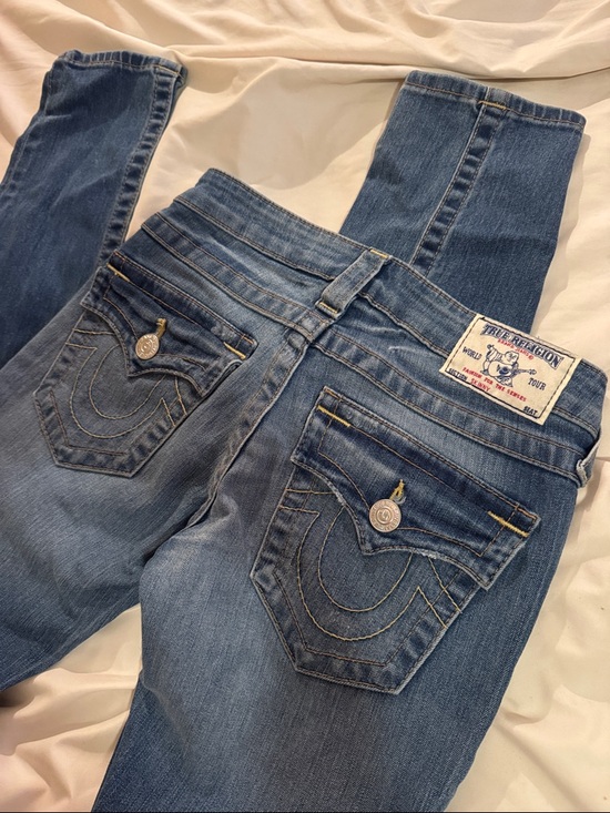 True Religion Denim - True Religion Women's Medium Blue Skinny Jeans with Signature Pocket Stitching